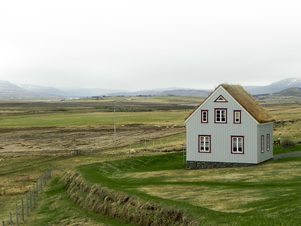Camping en Islande : une option très prisée pour un hébergement moins cher